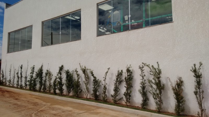 QUADRA BOLA DA VEZ - QUADRA, BOLICHE E RESTAURANTE